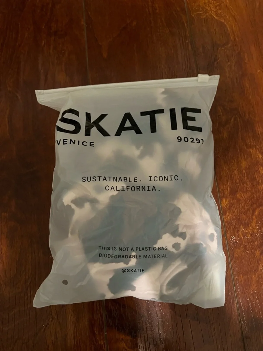 NWT Skatie Raye One Piece in Dallas Print Size M - Picture 6 of 6